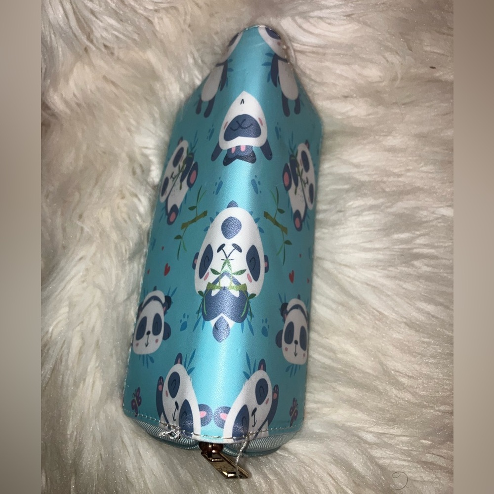 Women Zip Around Organizer Wallet PU Clutch (Blue Panda) - Picture 9 of 11